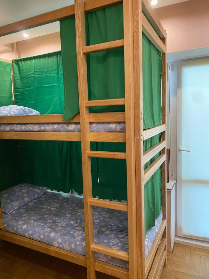Vip "Hostel Ok Hotel" Kiev Ngoại thất bức ảnh