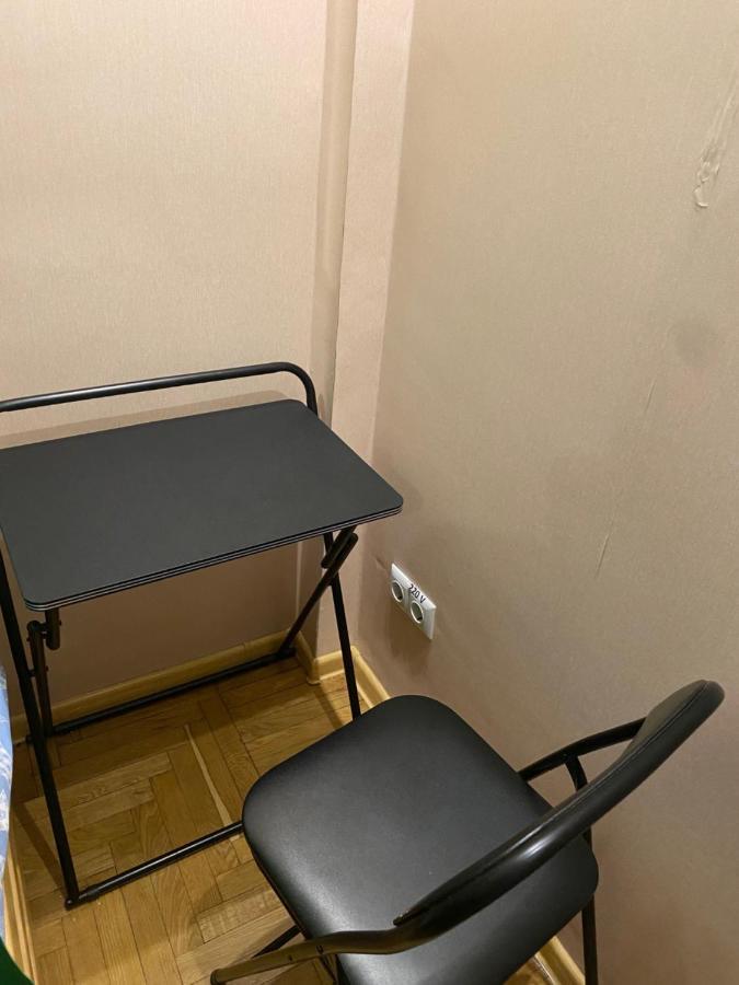 Vip "Hostel Ok Hotel" Kiev Ngoại thất bức ảnh